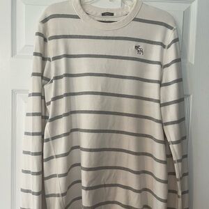 Abercrombie & Fitch White and Gray Striped Long Sleeve Tee